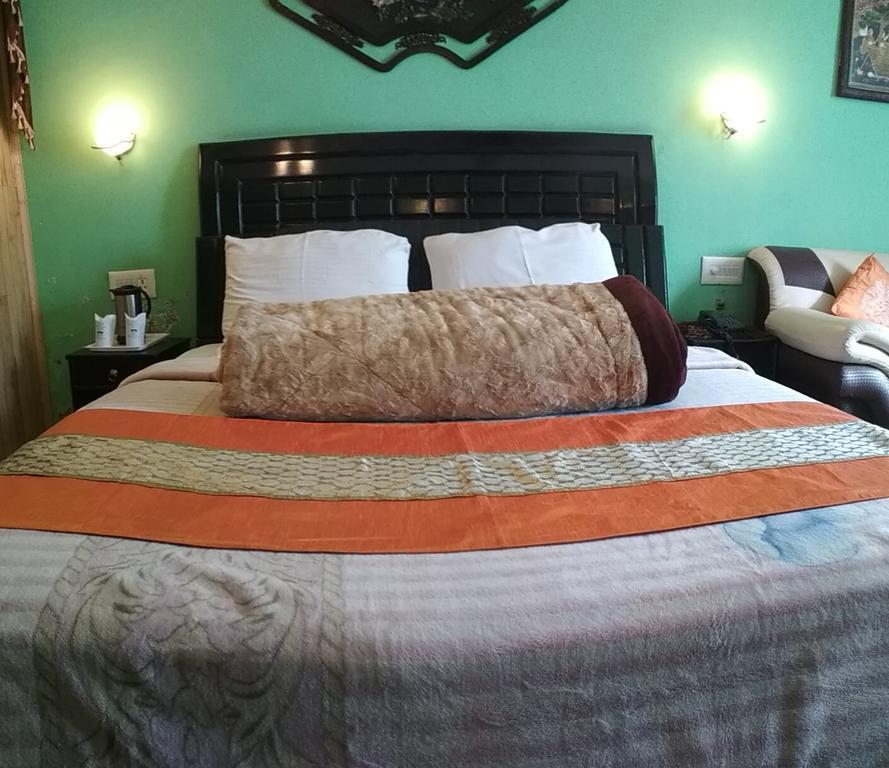 Le Grand Manali - The River Facing Hotel Ngoại thất bức ảnh