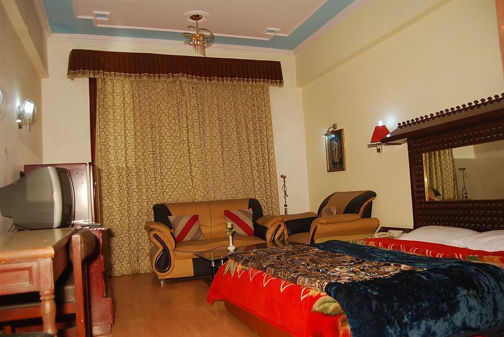 Le Grand Manali - The River Facing Hotel Ngoại thất bức ảnh