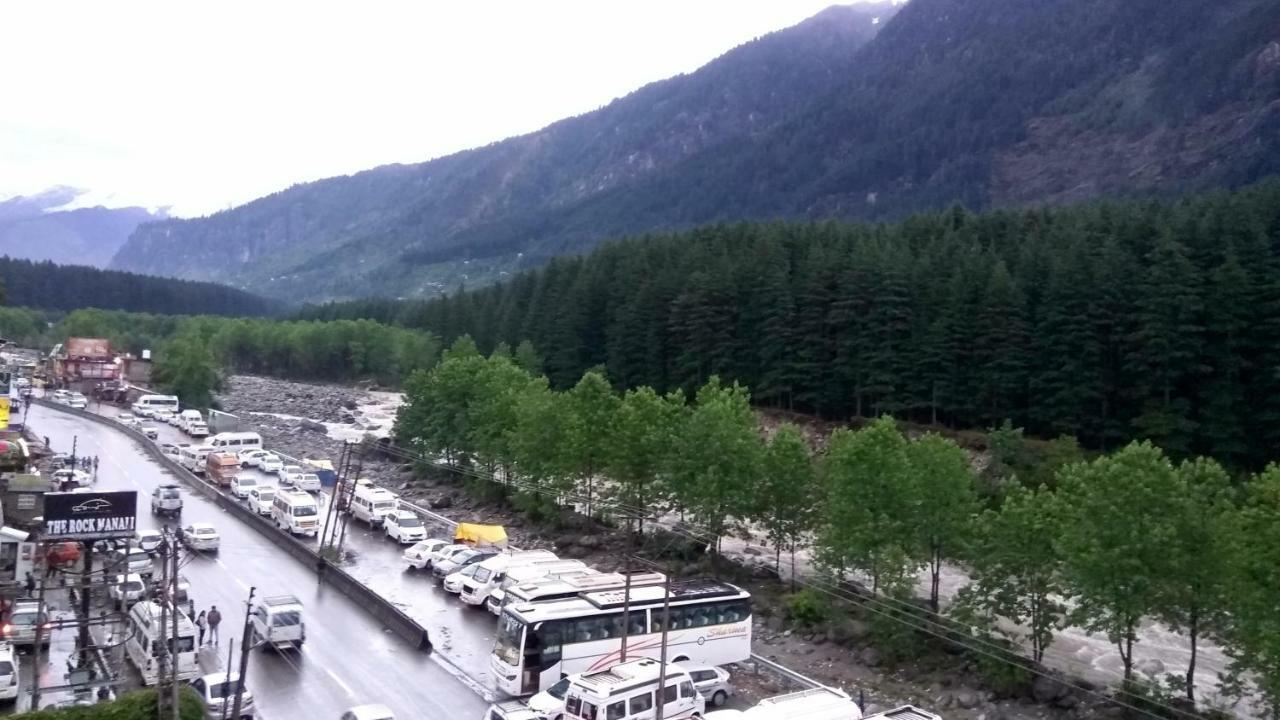 Le Grand Manali - The River Facing Hotel Ngoại thất bức ảnh