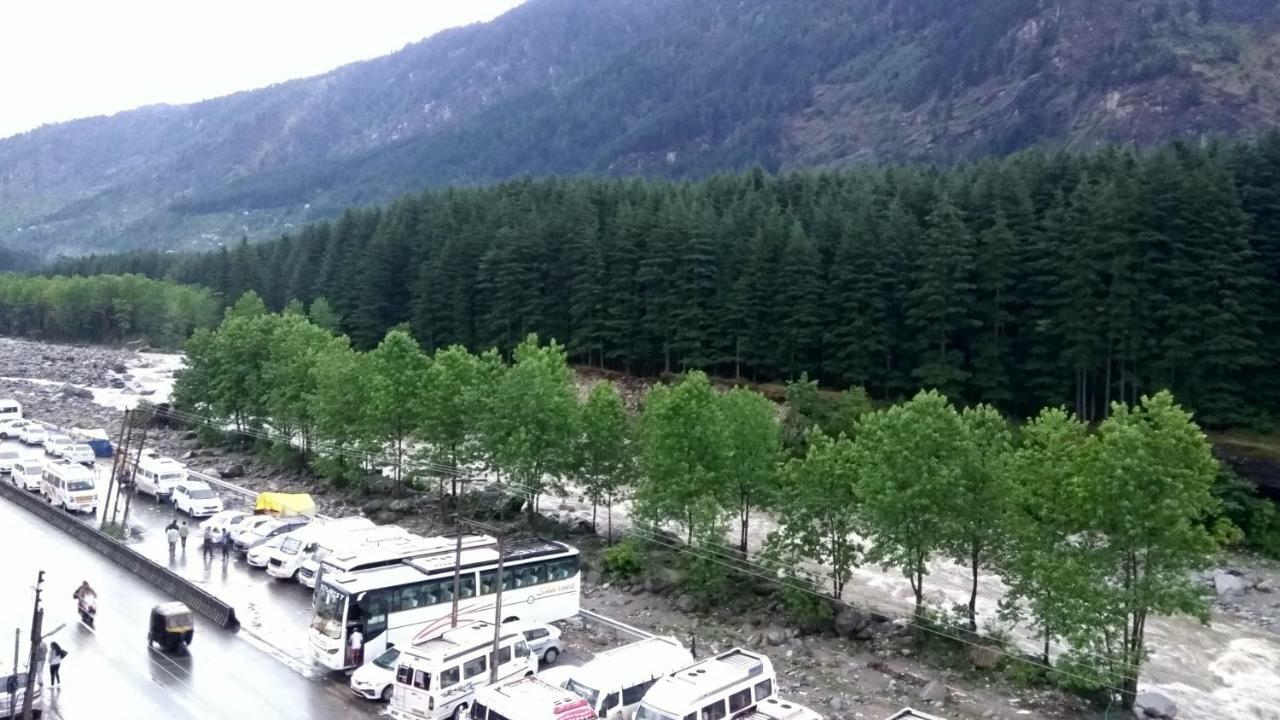 Le Grand Manali - The River Facing Hotel Ngoại thất bức ảnh